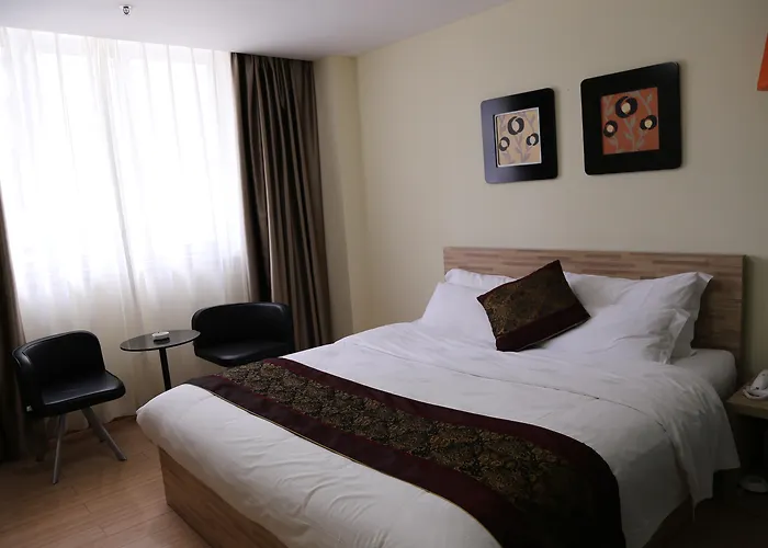 Guangdong Baiyun City Hotel